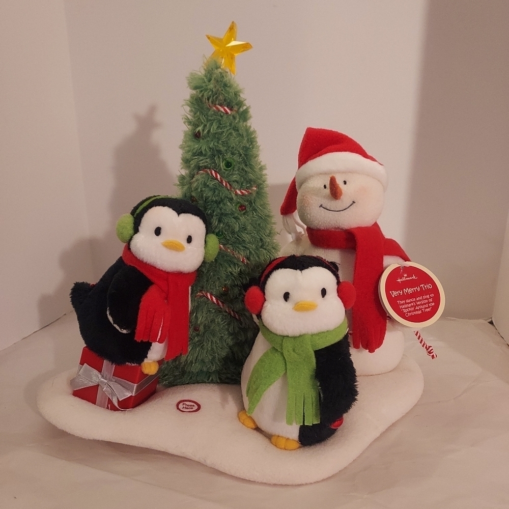 Hallmark Very Merry Trio - Dance and Sign "Rockin' Around The Christmas Tree"